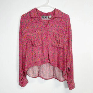Forenza Shirt Womens Medium Pink Pattern Cropped Button Up Collared Long Sleeve